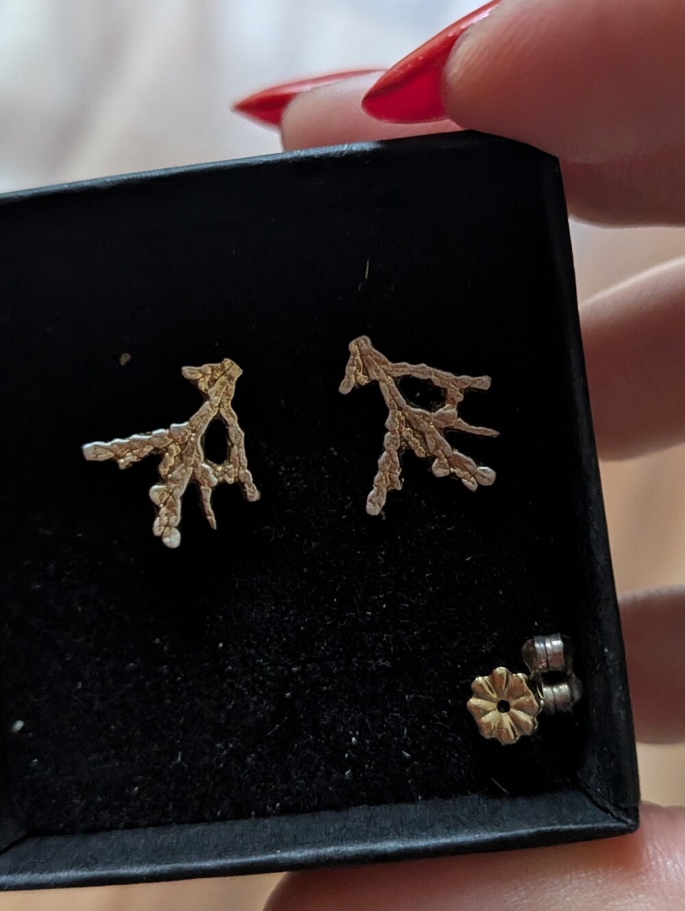 ​Femme Mécanique Cedar Stud Earrings Silver With Hints Of Gold